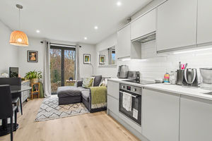 Photo 1- click for photo gallery